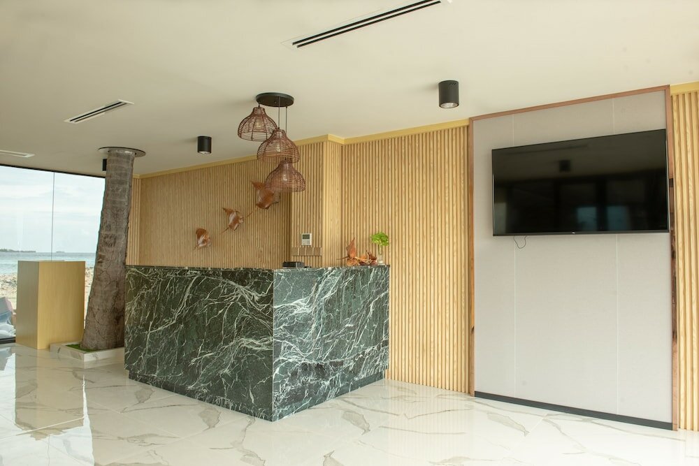 Фото Clarks Exotica Kamadhoo Maldives