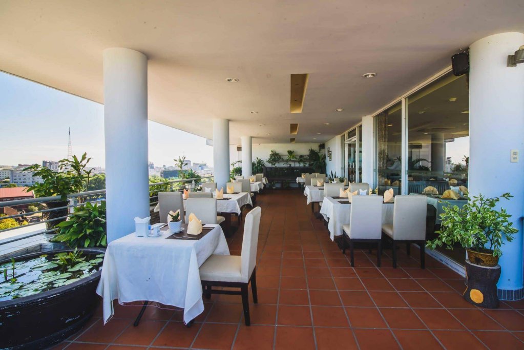 Фото Mondial Hotel Hue