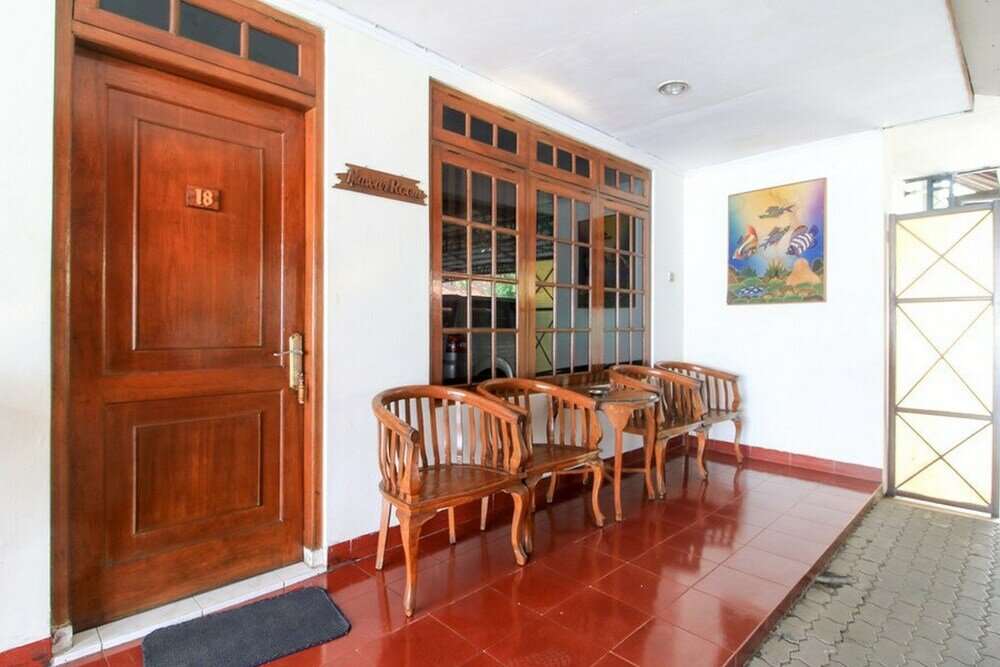 Фото RedDoorz near Klaten Train Station