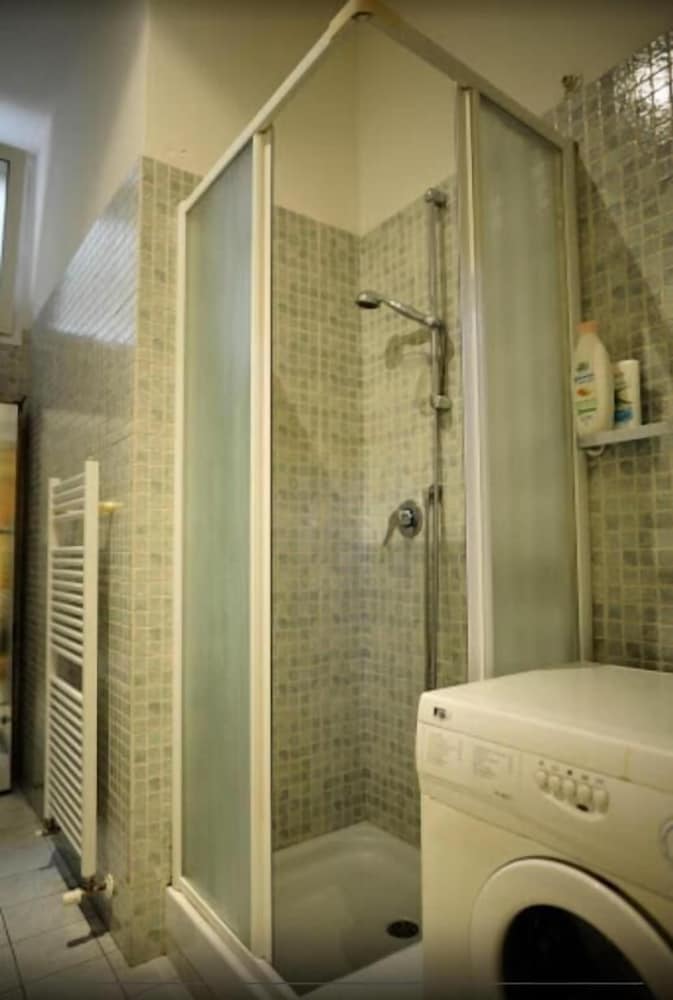 Фото 13 Tourist House Bologna Pratello