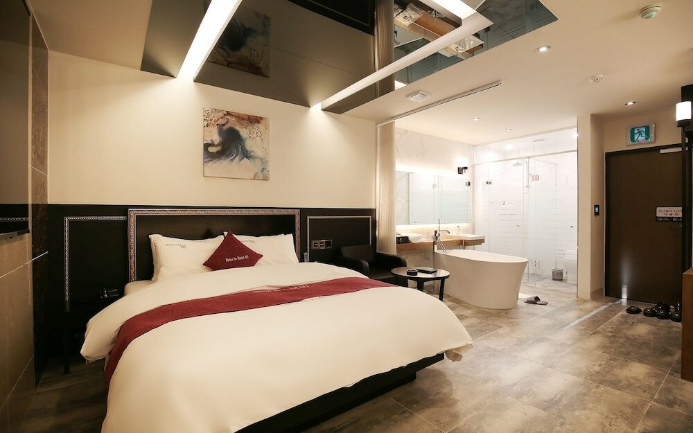 Фото Yesan M1 Self Check-in Hotel