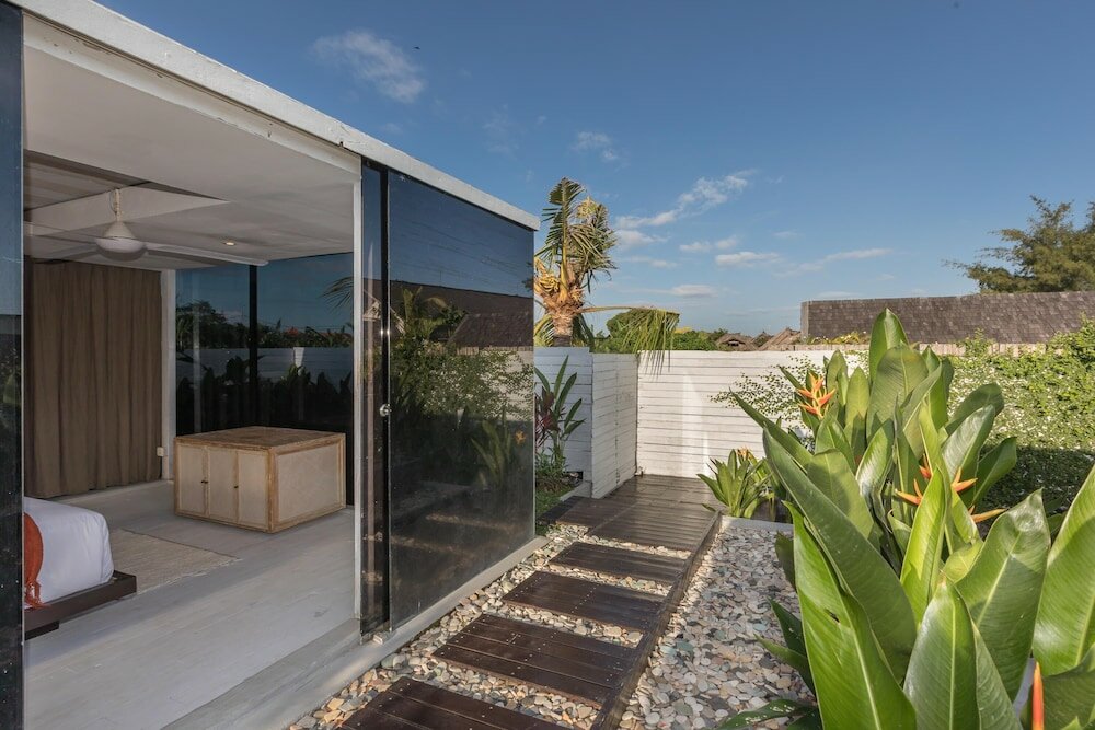 Фото Villa Yasa Canggu by Bali Villas R Us