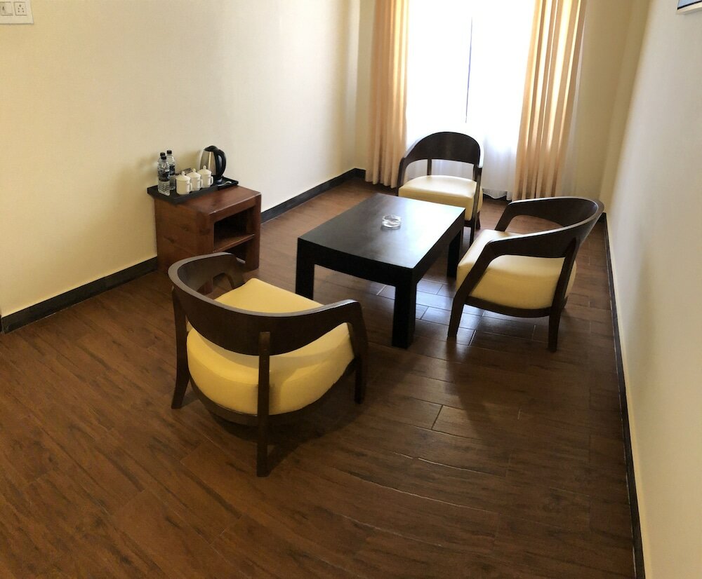 Фото Legphel Hotel