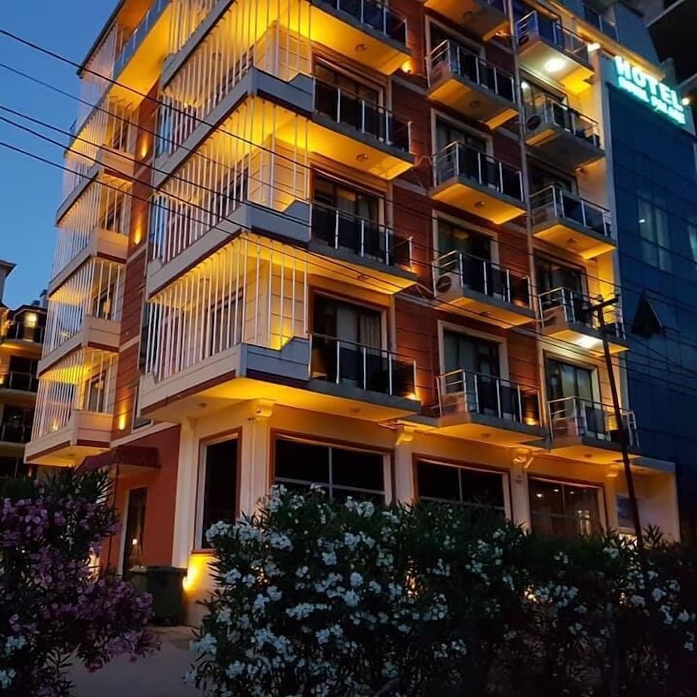 Фото Royal Palace Hotel