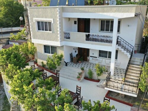 Гостиница Hotel Vila Twix в Берате