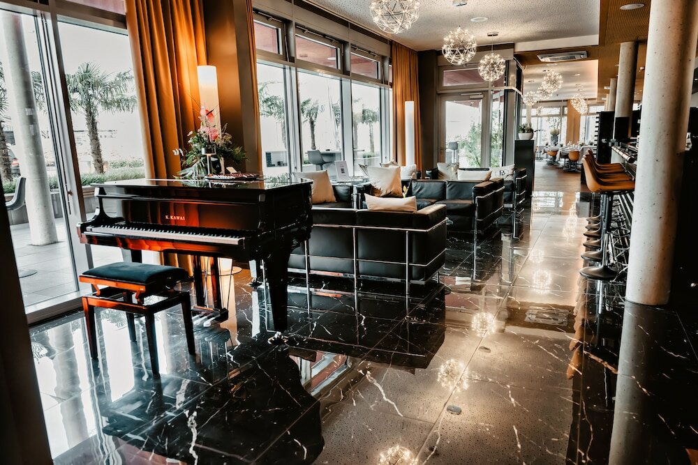 Фото The Bridgge Grand Boutique Hotel