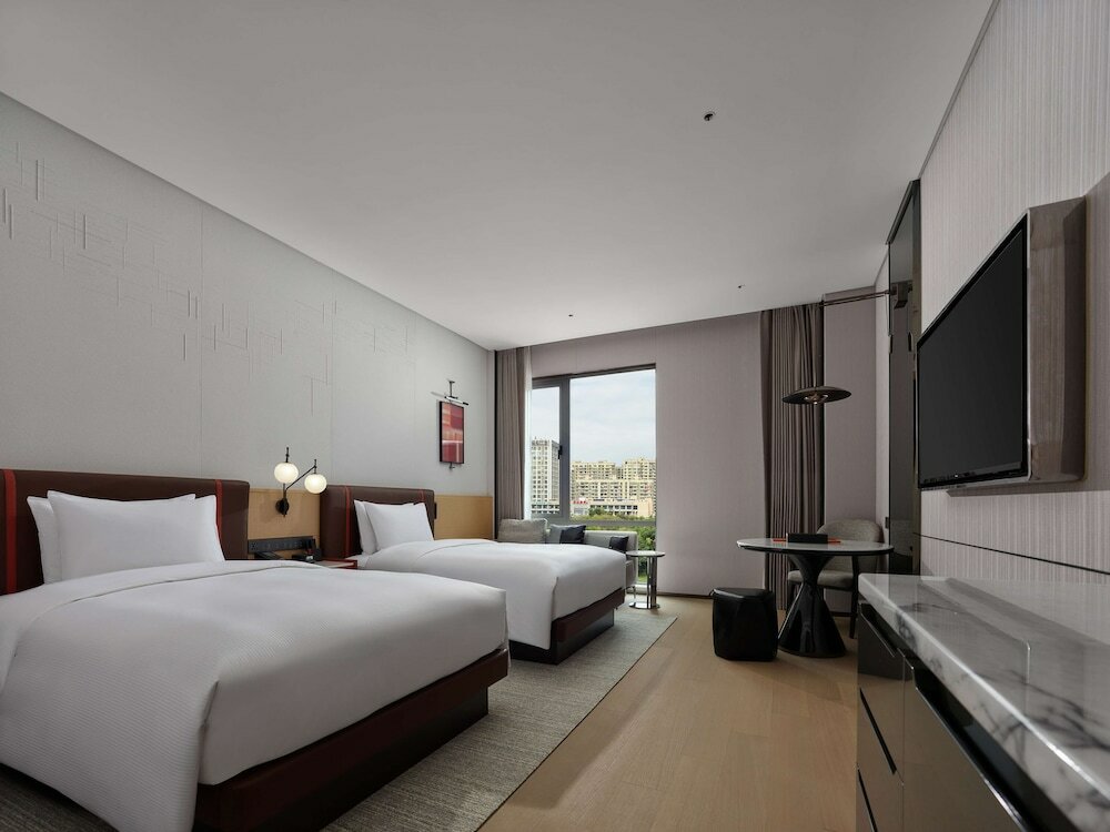 Фото DoubleTree by Hilton Cangnan