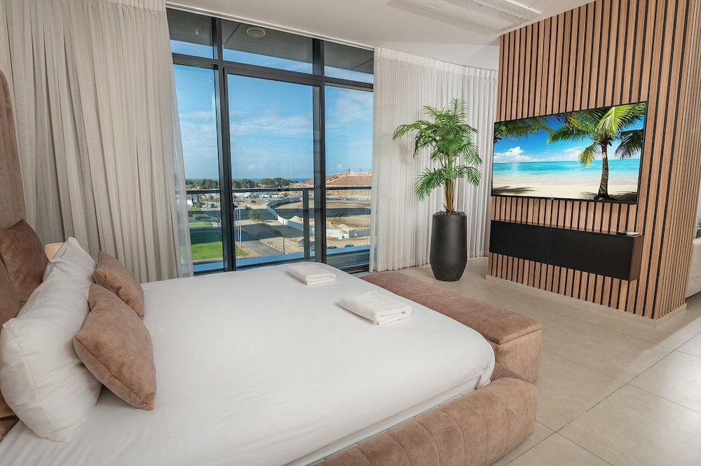 Фото Hi - Yam SeaView Apartments & Suites