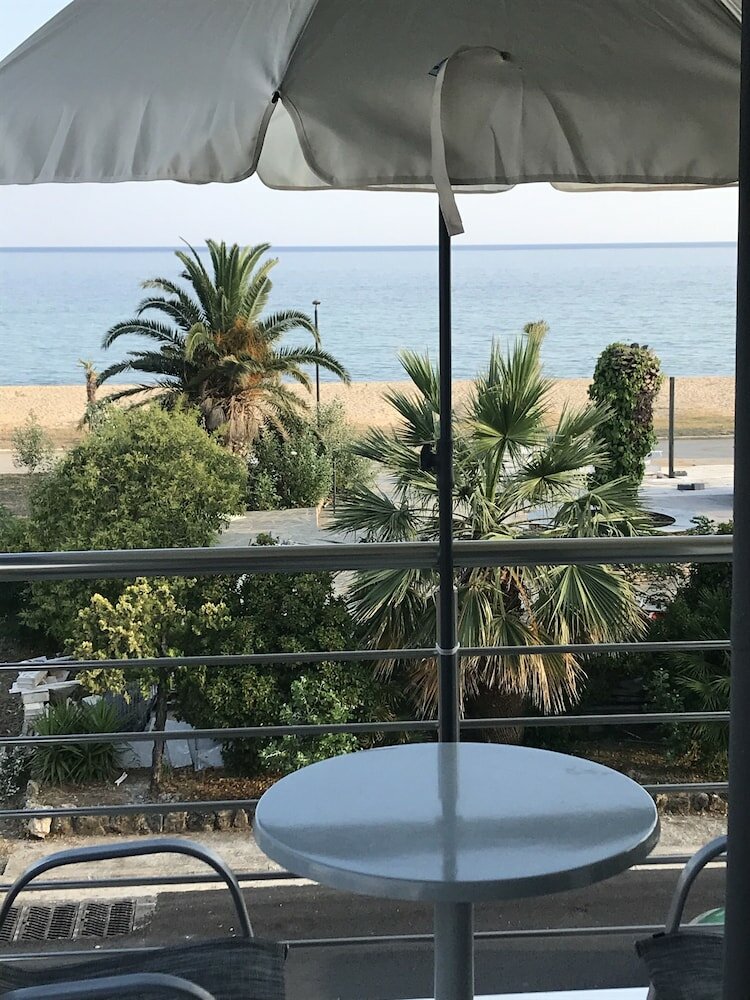 Фото Nikolaidis Apartments