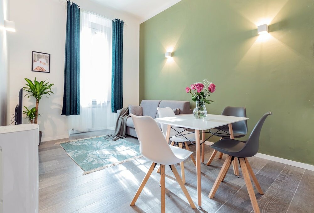 Фото Charming Apartment Milano City Center