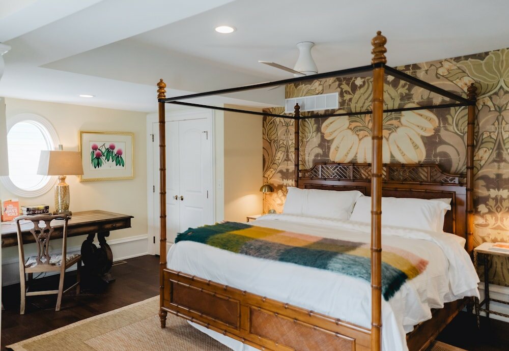 Фото The Lilley Mansion Bed & Breakfast