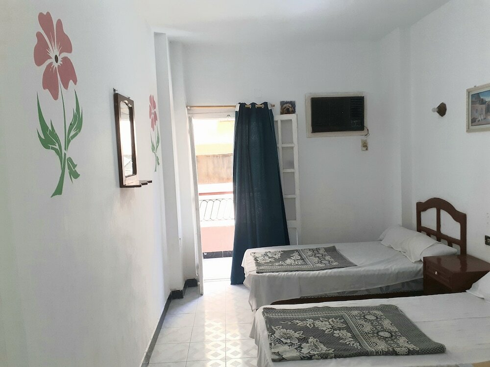 Фото Seasons Hotel