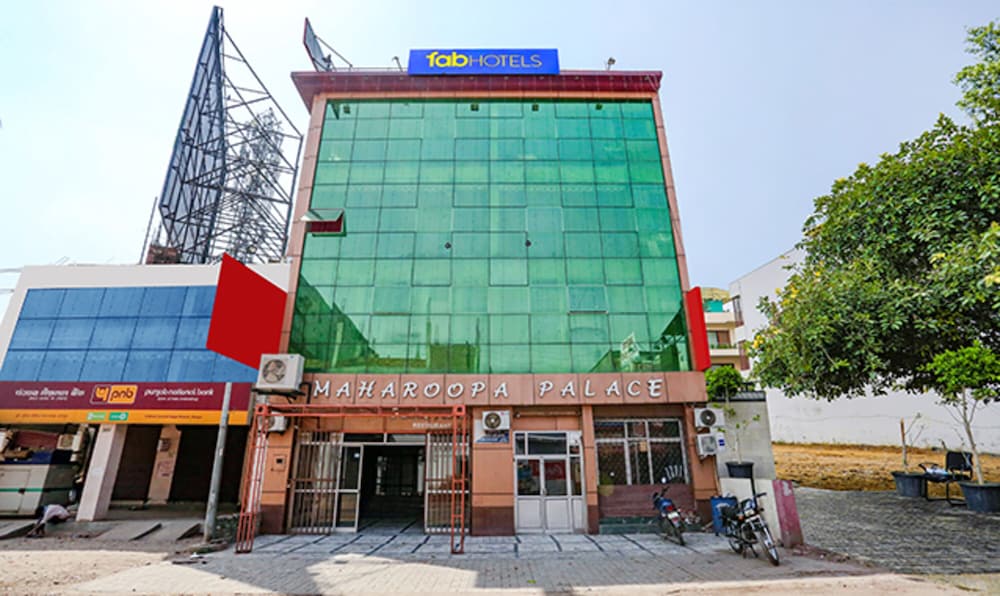 Фото отеля 1