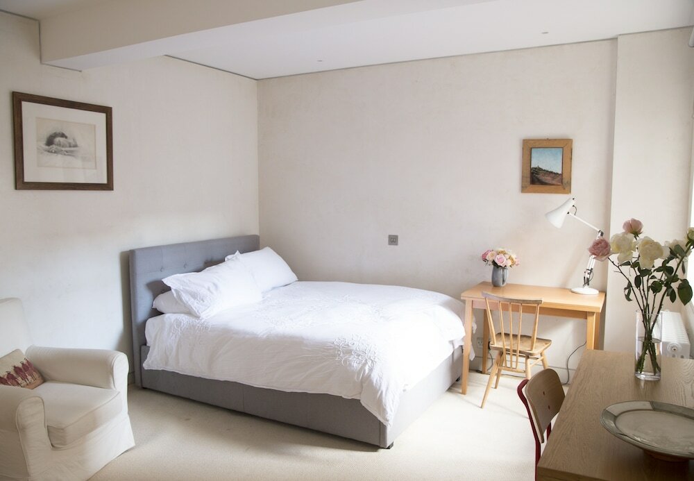 Фото Altido Renovated Studio - Heart Of Chelsea