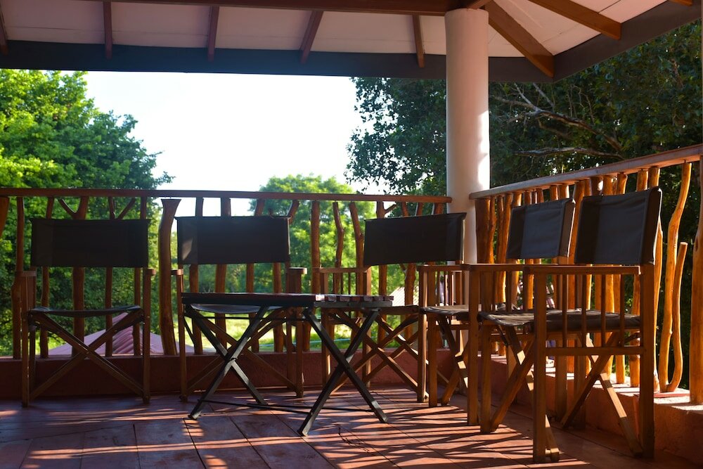 Фото Funky Leopard Safari Lodge Bordering Yala National Park - Hostel