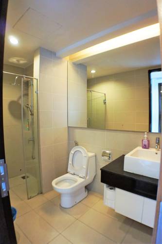 Фото Yelloduck Rooms & Apartments @ Casa Residency