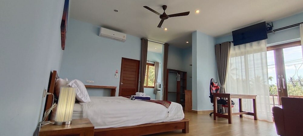 Фото Le Grand bleu Hotel