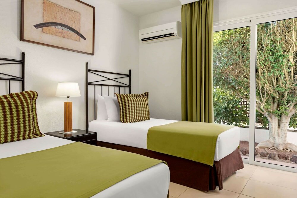 Фото Wyndham Residences Tenerife Golf del Sur