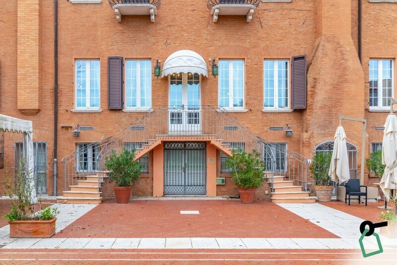 Гостиница Hotiday Hotel Ferrara в Ферраре