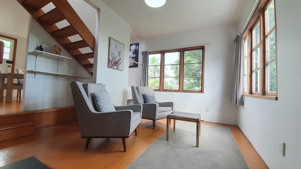 Фото Bright and Modern Oasis in Kingsland