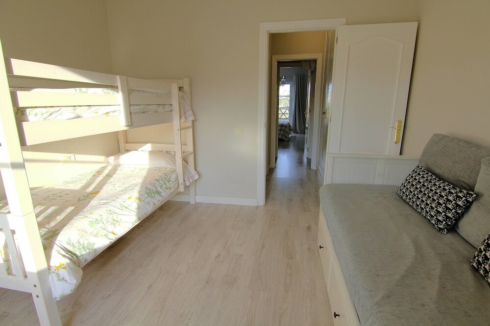 Фото Oasis de Riviera Apartment