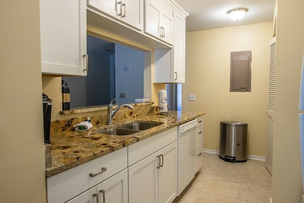 Фото 214 Tennis Villa