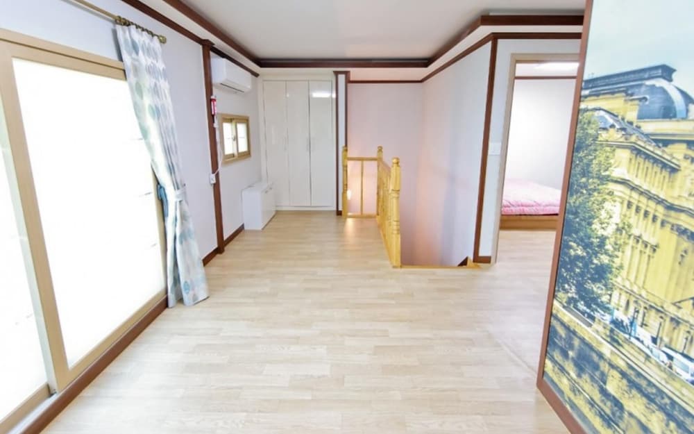 Фото Yesan Sanmaru Pension