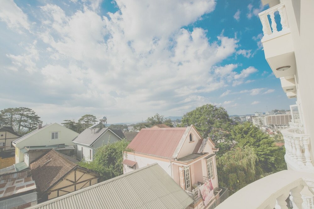 Фото Dalat Boutique Hotel