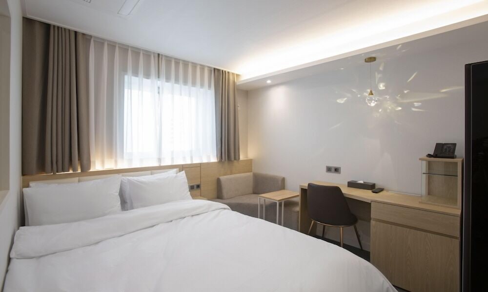 Фото Busan Lounge 26 Hotel