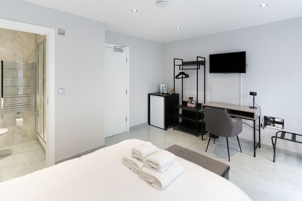 Фото Luxury 5bd Guesthouse