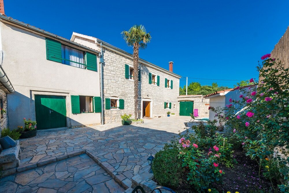 Фото Villa Petrovi Dvori