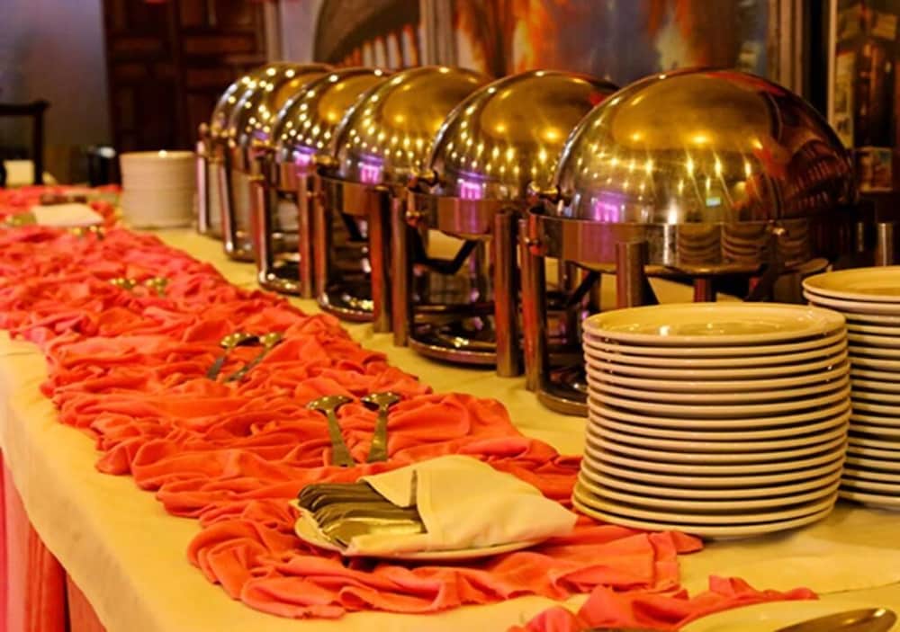 Фото La-Taska Motel