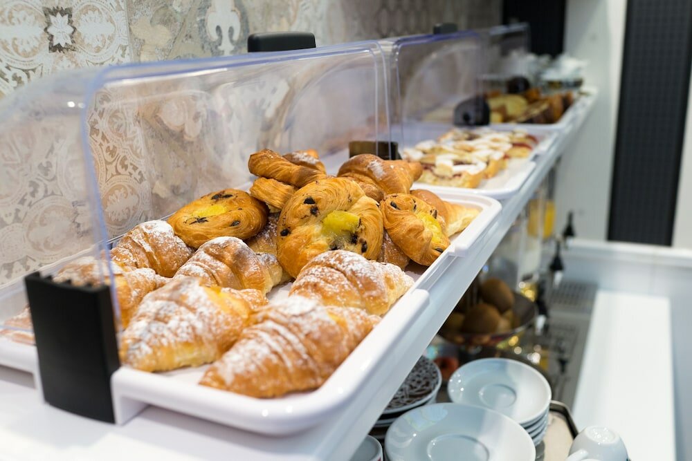 Фото Bramble Luxury Suites