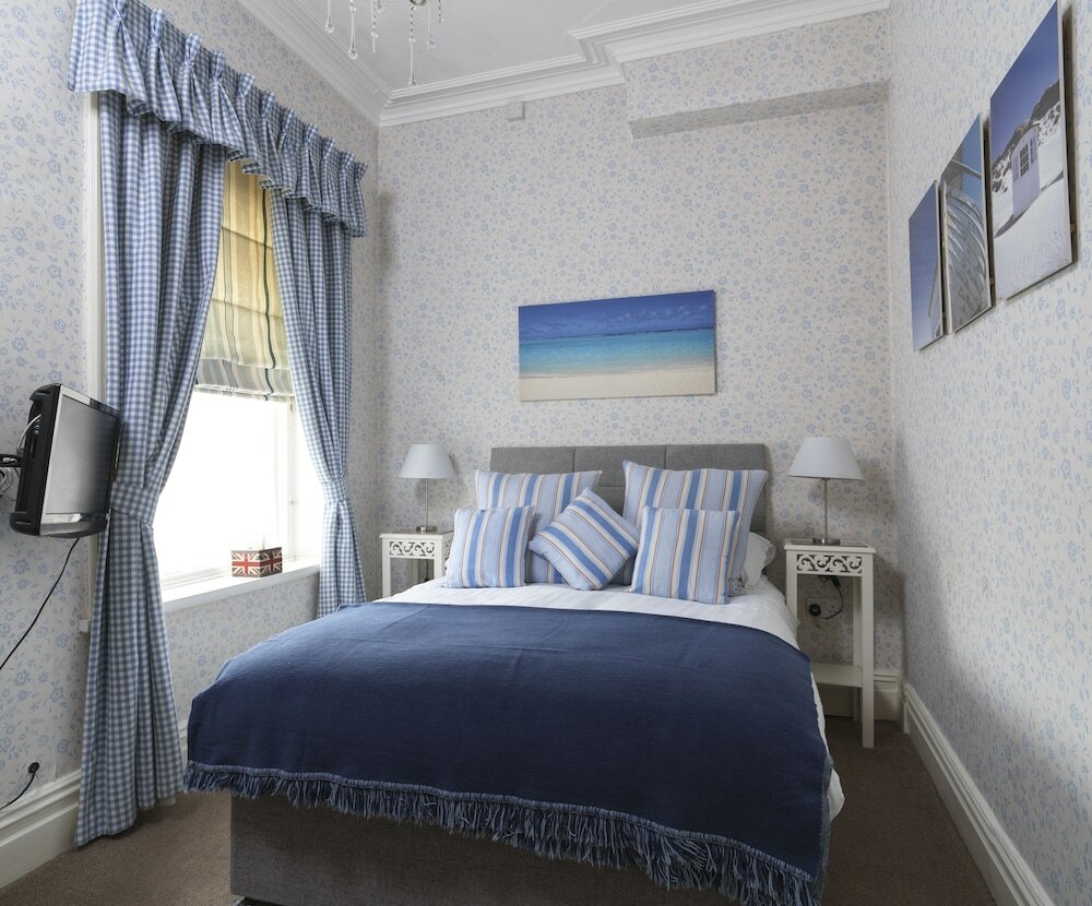 Фото Howarth House Apartments