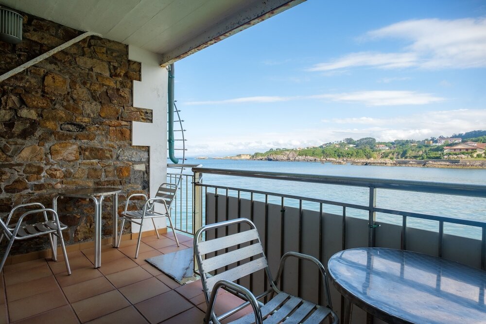 Фото Hotel Playa de Luanco