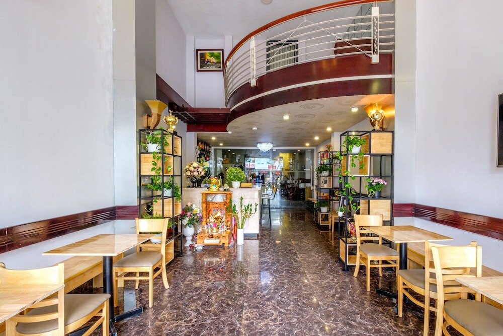 Фото Coop's Hotel & Apartments