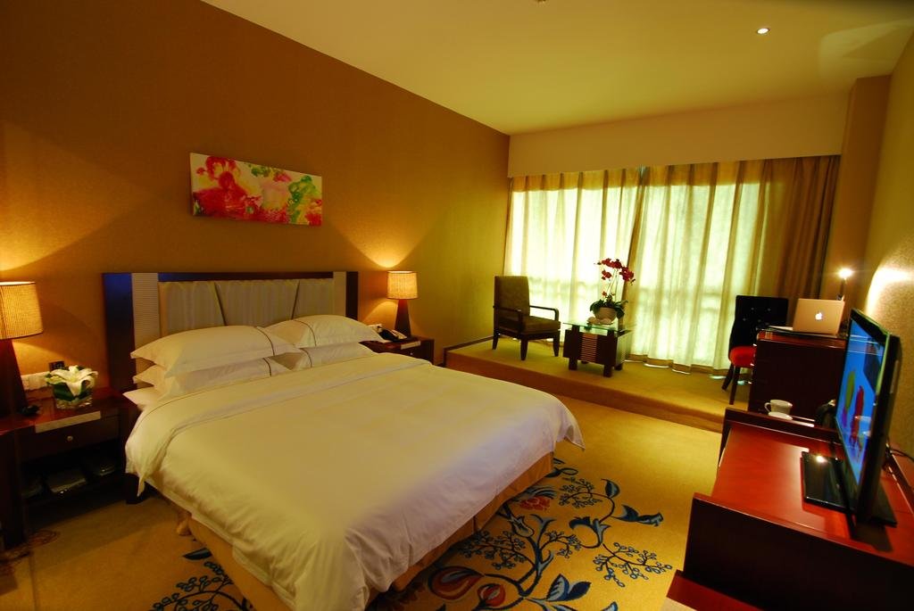 Фото Huaxi Angel Hotel - Chengdu