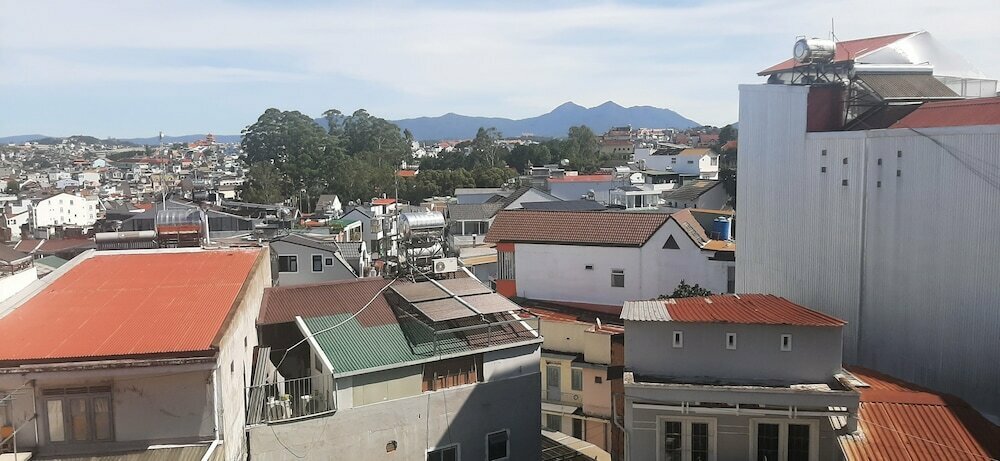 Hotel Oyo 1161 Puchin Hotel And Apartment, Dalat, photo