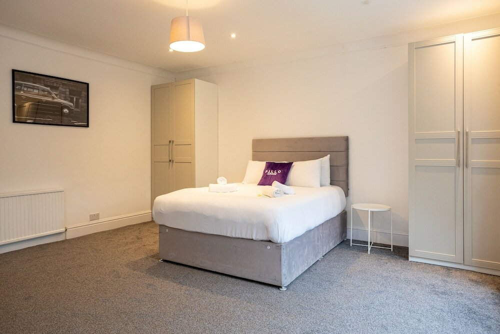 Фото Pillo Rooms - 4br House near Heaton Park