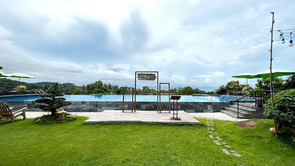 Фото Tom Hill Boutique Resort & SPA