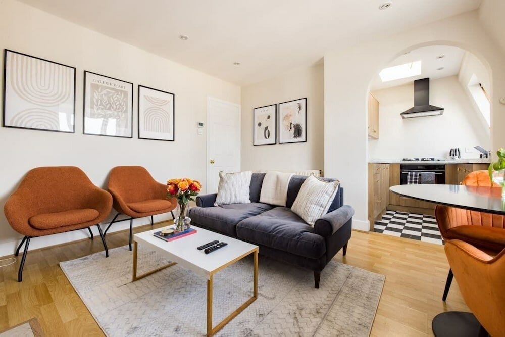 Фото The London Crib - Relaxing 1bdr Flat With Terrace