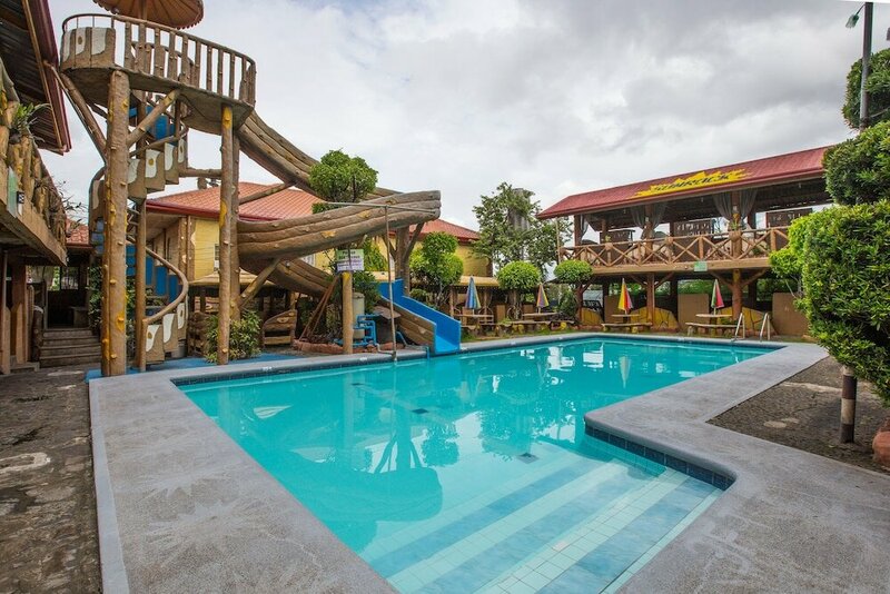 Гостиница Oyo 588 Sunrock Resort в Антиполо