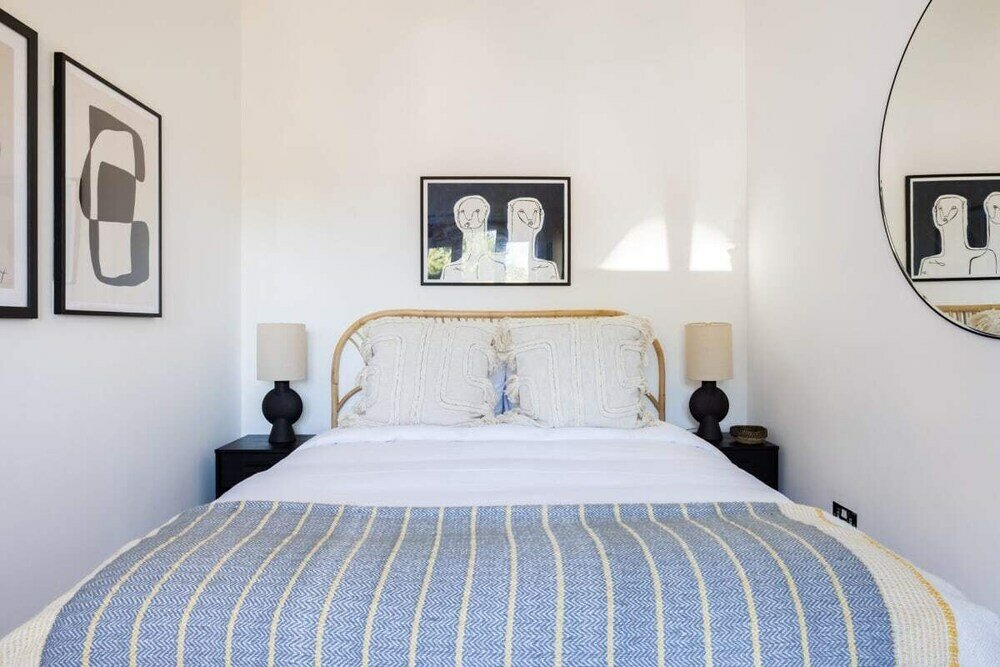 Фото The Shadwell Secret - Contemporary 4bdr House