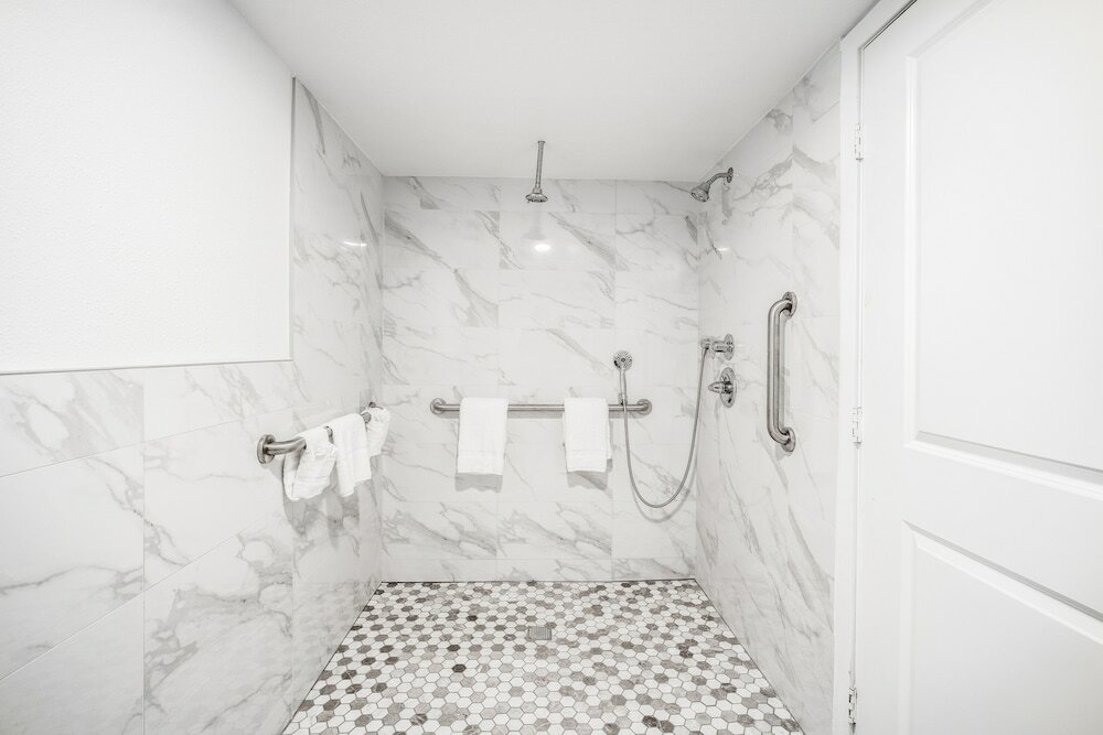 Фото Aspire Inn Studios & Spas