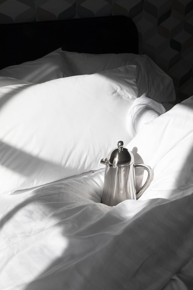 Фото Bob W Commercial House