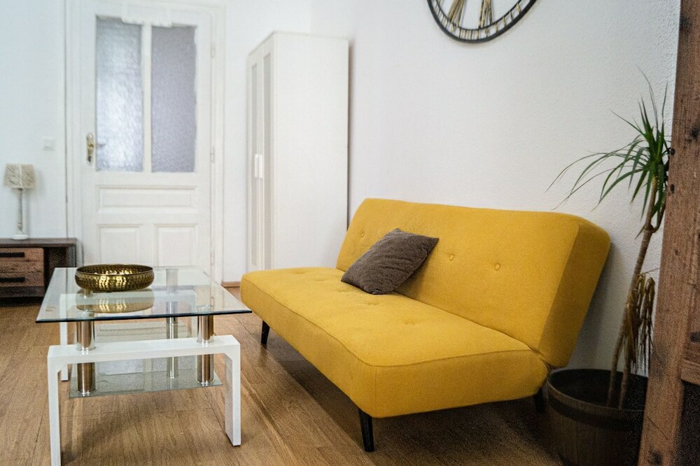 Фото Vibrant Apartment Near Downtown