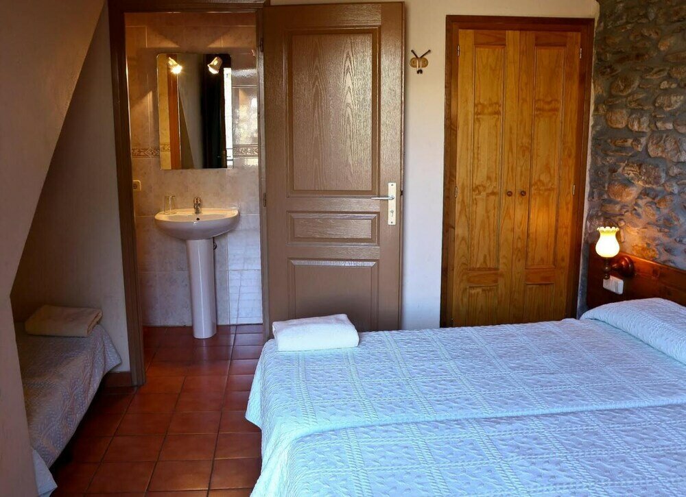 Фото Hostal Ruso