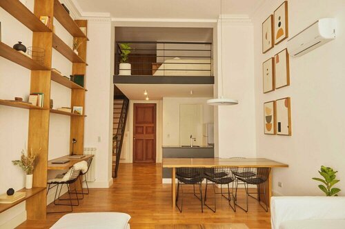 Гостиница Chic Duplex at historic building в Буэнос-Айресе