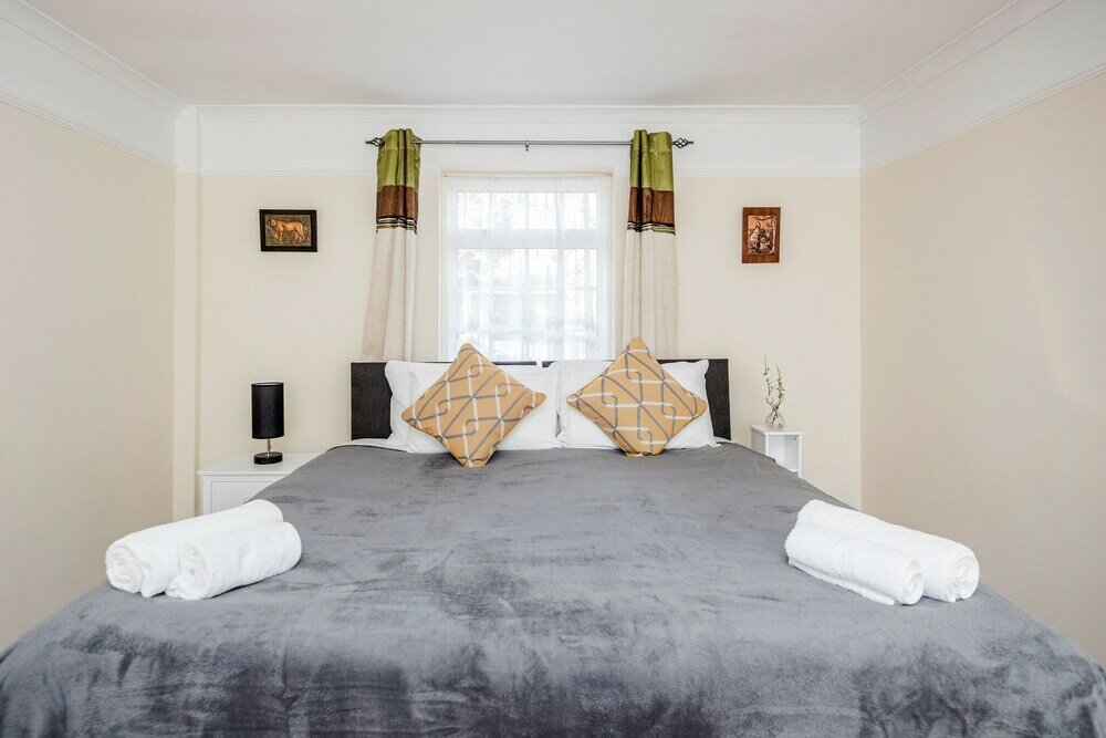 Фото Mpl Apartments - Woodside House by Harry Potter Studios