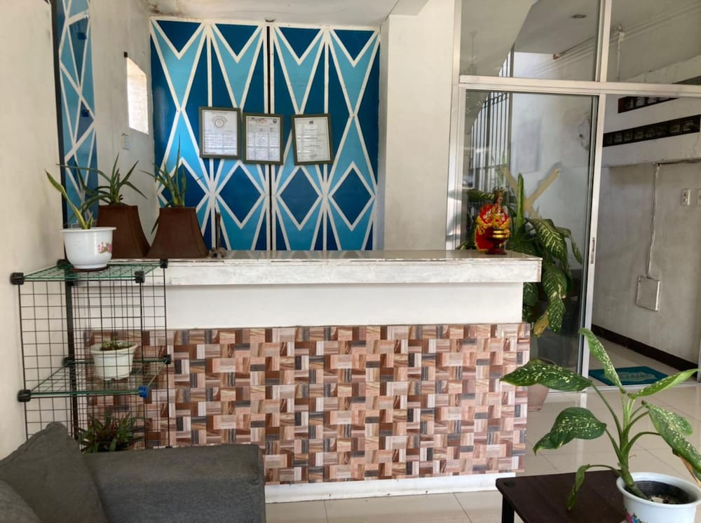 Фото Oyo 815 Carisil Bldg